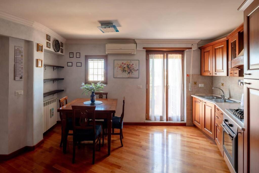 Attico Per Quattro Persone Sulla Nomentana, Wi-Fi, Aria Condizionata Apartment Rome Exterior photo